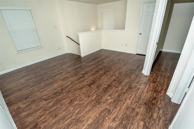 Building Photo - 21139 Sprouse Cir