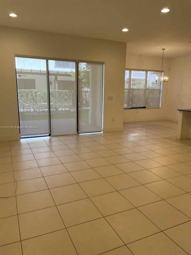 Foto del edificio - 9757 W 34th Ln