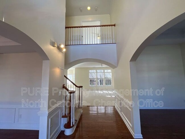 Building Photo - 12424 Kane Alexander Dr