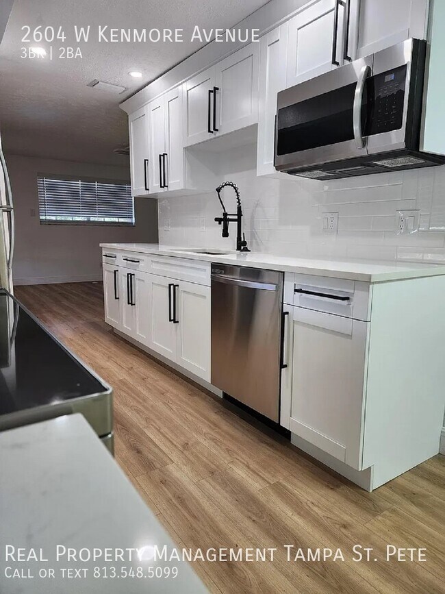 Foto del edificio - ***OPEN HOUSE -1/12/23 - 10 to 11 am***