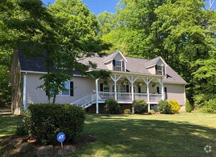 Building Photo - 145 Campground Rd