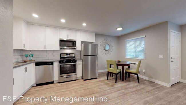 Building Photo - 303 W Clemmens Ln