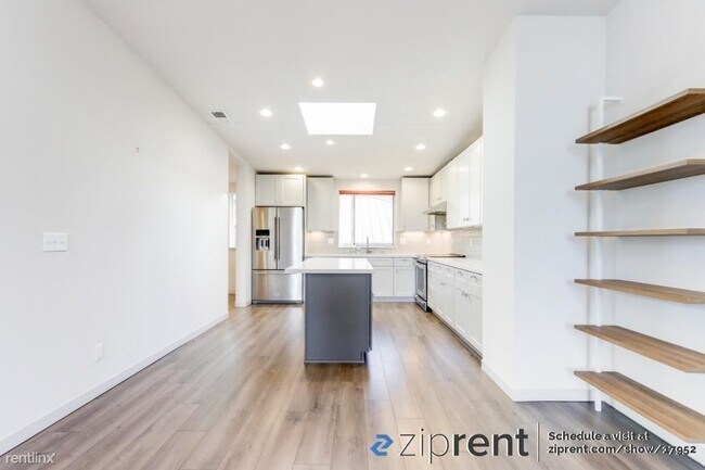 Building Photo - 2 br, 2.5 bath Townhome - 101 Jewell St, S...