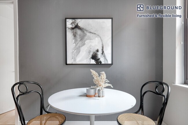 Foto del edificio - 733 15th St NW