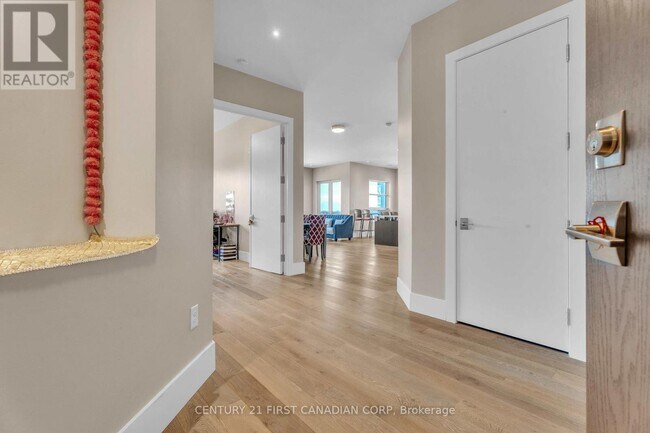 Photo du bâtiment - 1705 Fiddlehead Pl