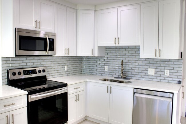 Building Photo - 517 NW 52nd St