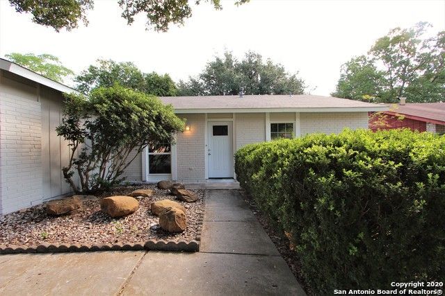 Foto del edificio - 2934 LAKEBRIAR ST