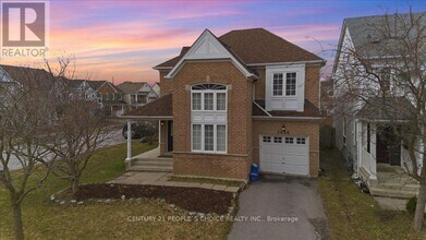 Building Photo - 1456 Lyncroft Crescent