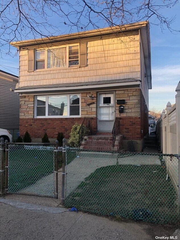 Primary Photo - 257-35 147th Dr