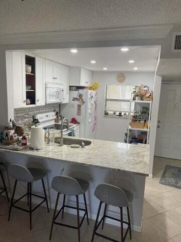 Building Photo - 6772 Palmetto Cir S