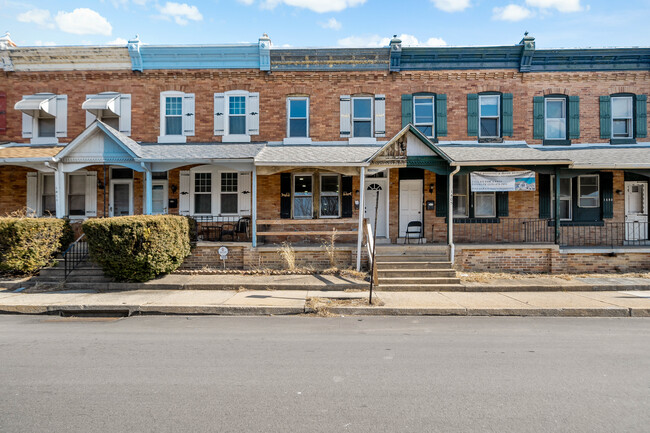 Building Photo - 1407 Edgmont Ave