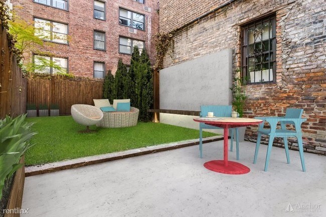 Building Photo - Studio, 1 bath  - 223 E 74th St