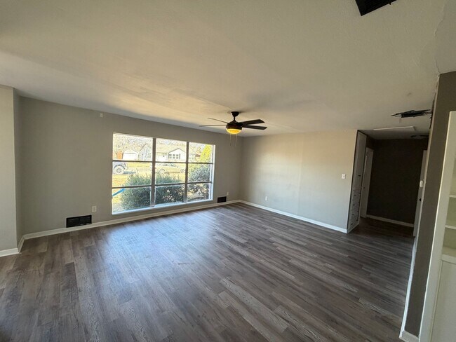 Foto del edificio - Large 3/2/2