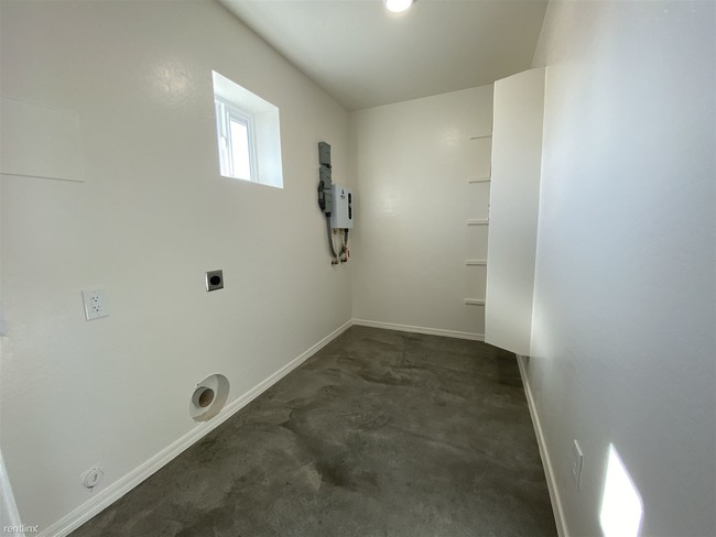 Foto del edificio - 3 br, 2 bath House - 24899 East Chaplain Lane
