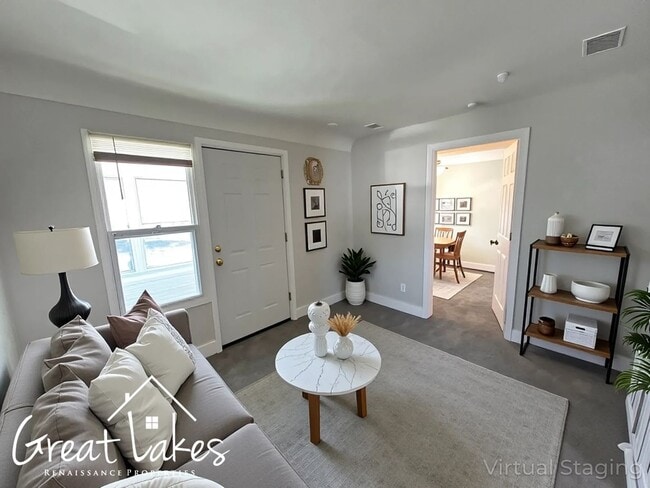 Foto del edificio - Charming 2 Bedroom 1 Bathroom now availabl...