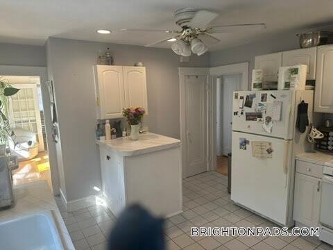 Building Photo - 70 Union St