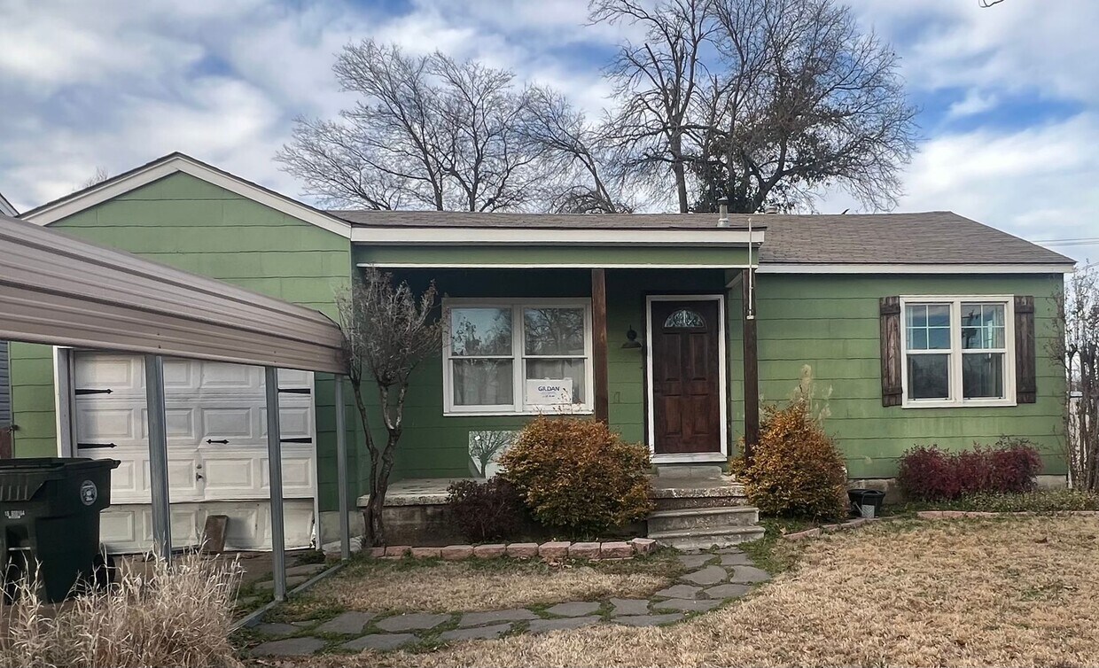 2218 Lampton St, Muskogee, OK 74403 House Rental in Muskogee, OK