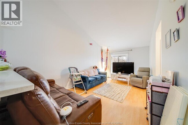 Photo du bâtiment - 1559 Chateau Ave