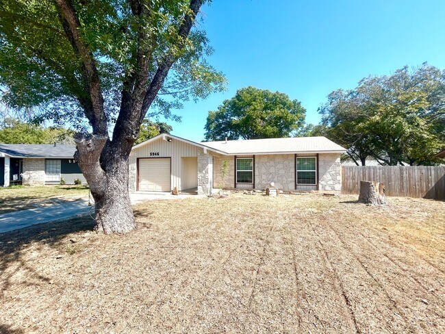 Foto del edificio - AVAILABLE NOW! 3 Bedroom / 2 Bath Home Nea...