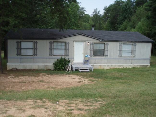 Foto del edificio - 85-93 Cantrell Dr