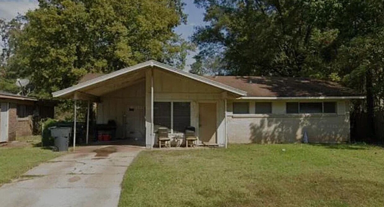 Foto principal - 941 Windsor Dr