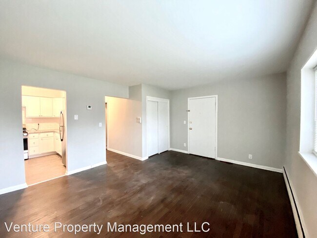 Building Photo - 3140 S Kinnickinnic Ave