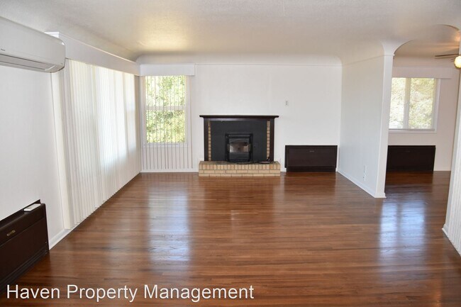 Building Photo - 3 br, 1.5 bath House - 7302 S 12th St