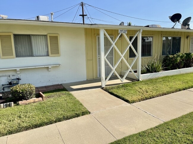 Building Photo - 27127 Sun City Blvd