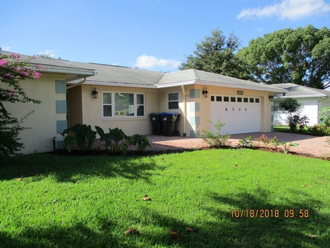 Building Photo - Dr. Philips Area Home