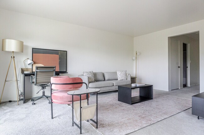 Foto del edificio - 2850 15th Ave W