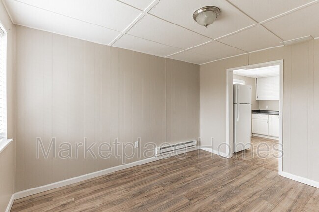 Building Photo - 8810 Rose Rd SW
