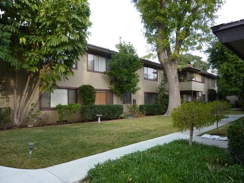 Building Photo - 295 W California Blvd