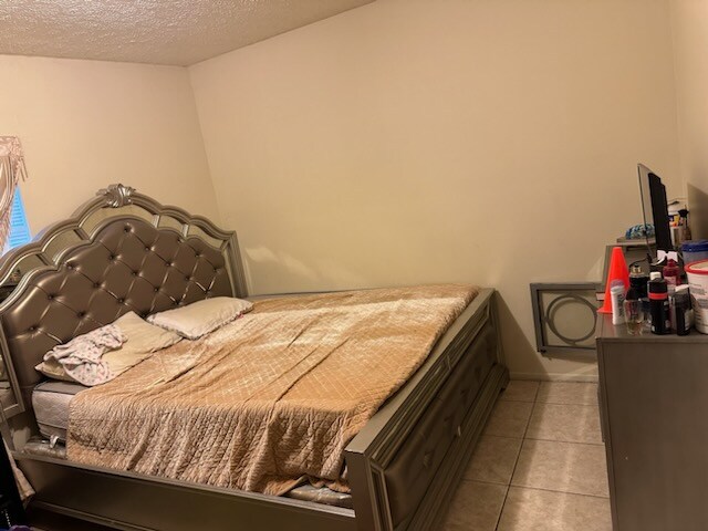 Foto del edificio - 8731 N 48th St