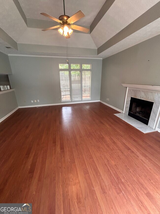 Building Photo - 1089 Ashbury Dr
