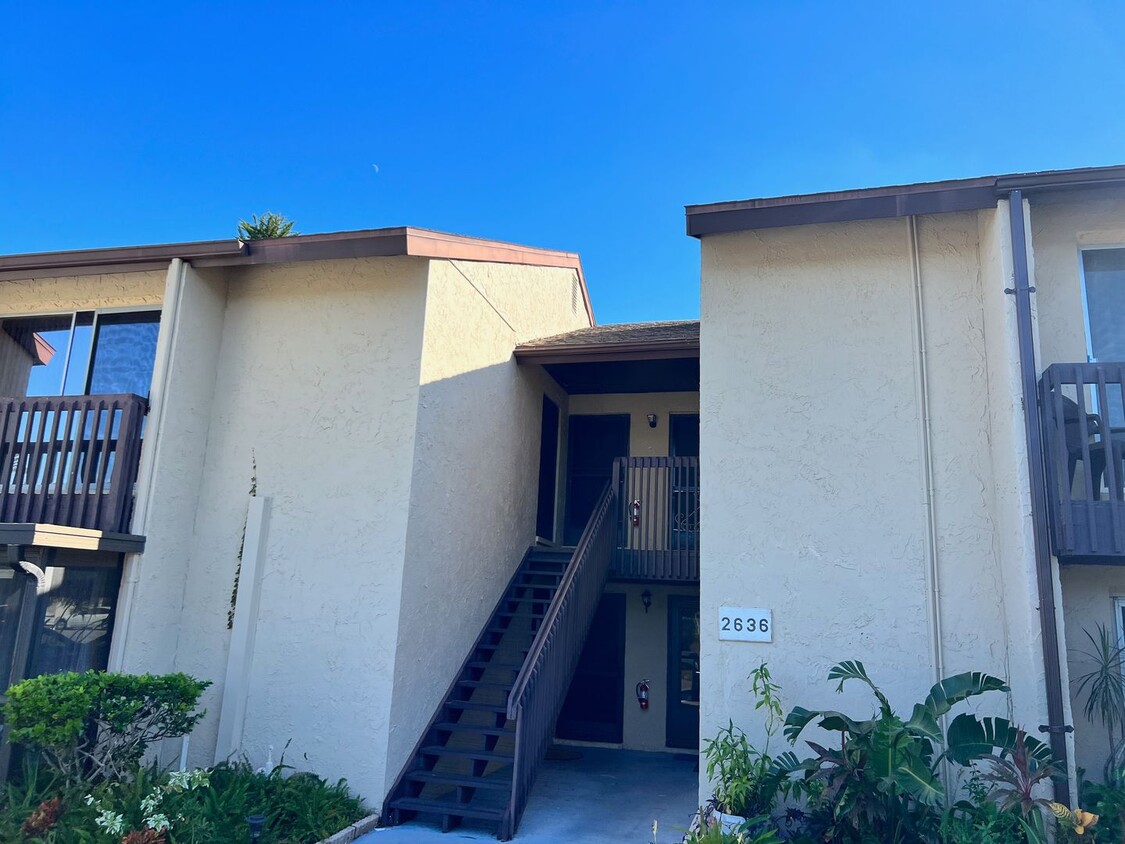 Foto principal - 1 bed 1 bath condo close to downtown Sarasota
