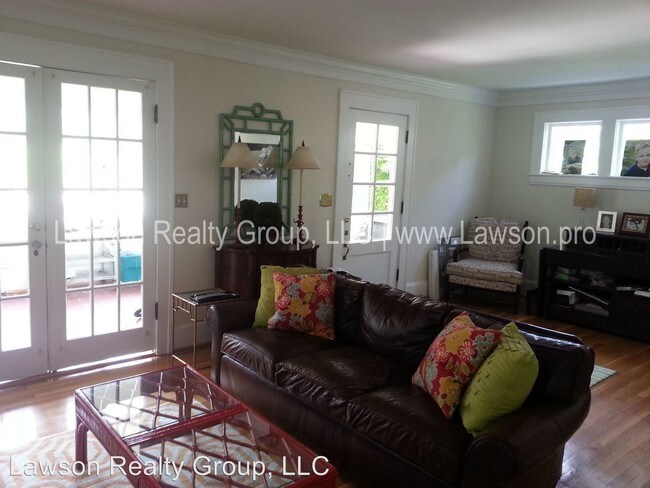 Foto del edificio - 2411 Avenham Ave SW