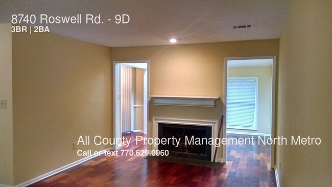 Foto del edificio - 8740 Roswell Rd