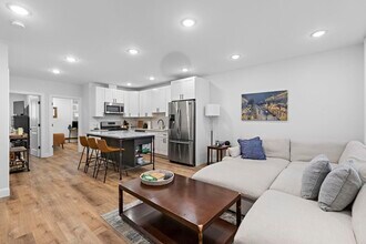 Building Photo - 71 Beacon Ave