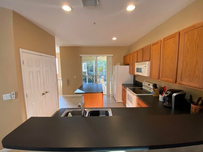 Foto del edificio - 3187 N Oasis Dr