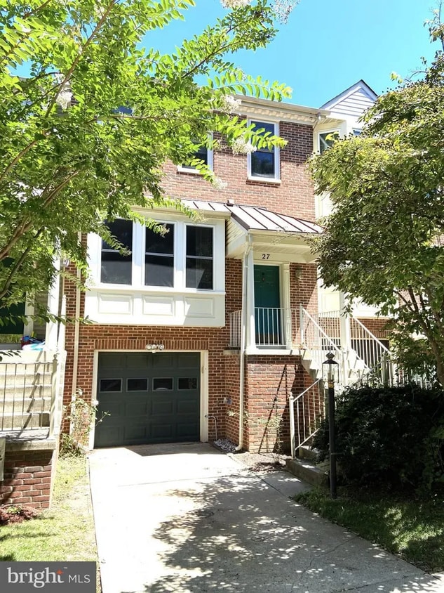 Photo - 27 Beacon Hill Way (Gaithersburg, MD)