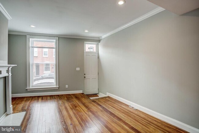 Foto del edificio - 1813 Light St
