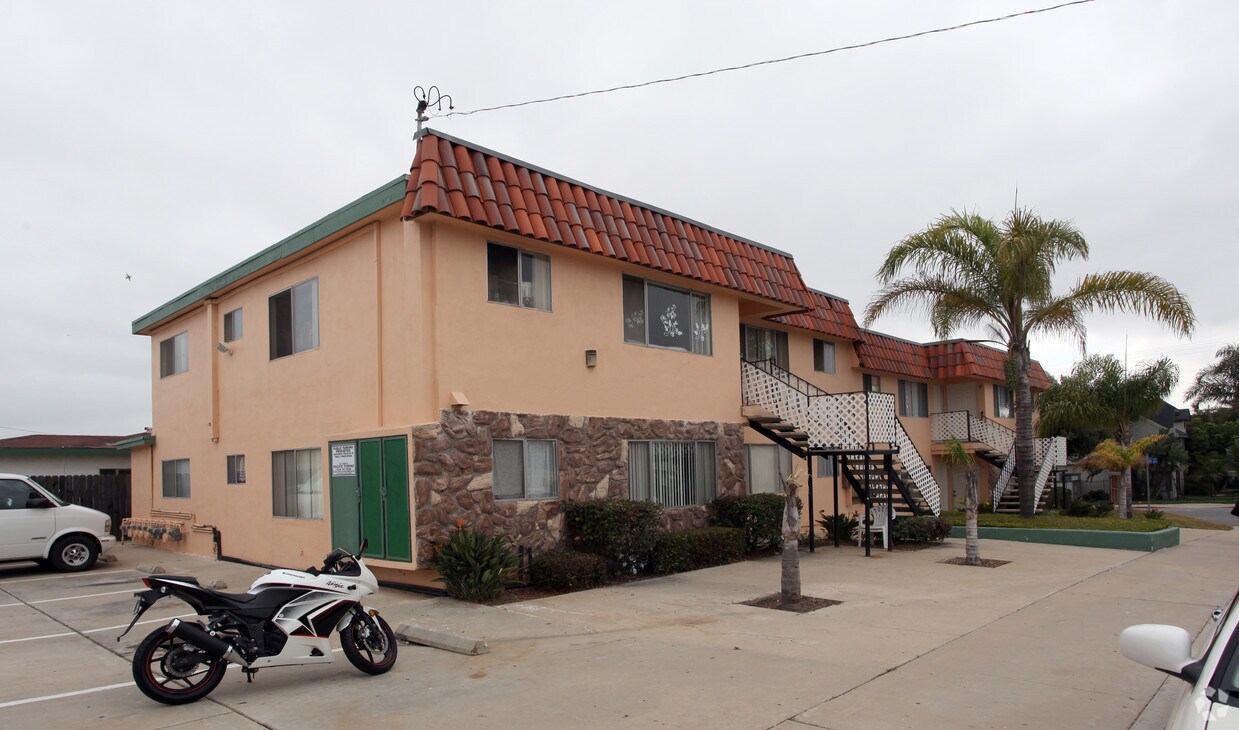 Building Photo - 1286 Calla Ave