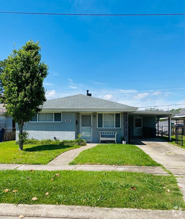Metairieville Southj Student Apartments for Rent Metairie, LA 1