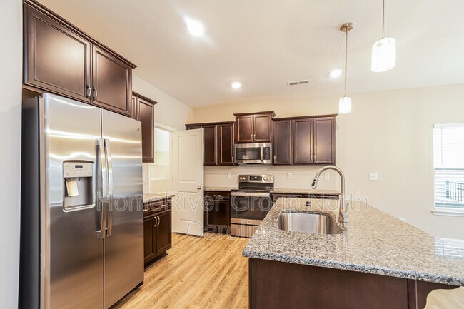 Building Photo - 3513 Crimson Wood Dr