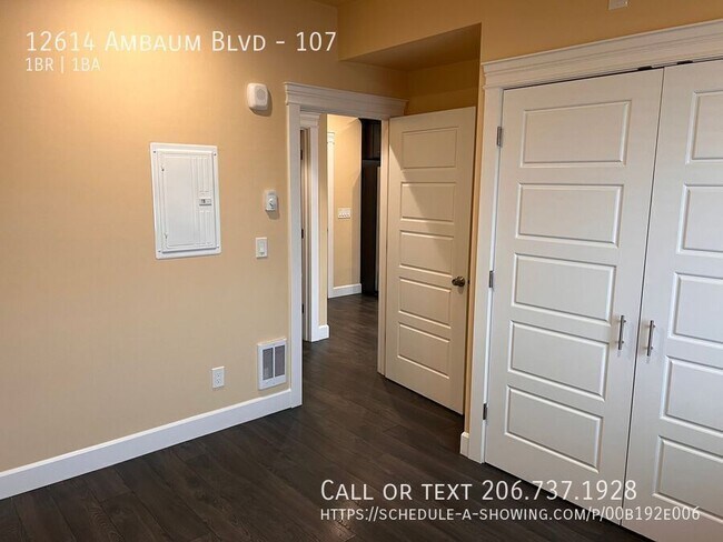 Foto del edificio - 12614 Ambaum Blvd SW