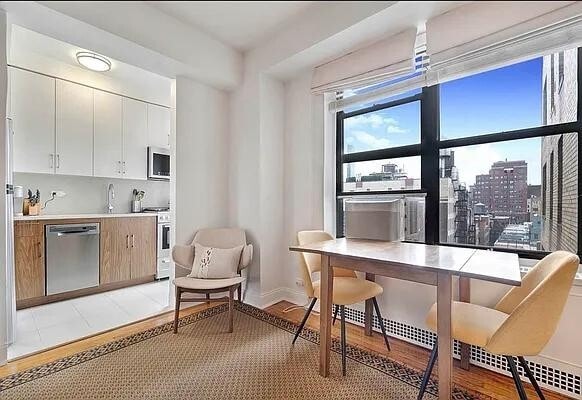 Foto del edificio - 161 W 16th St