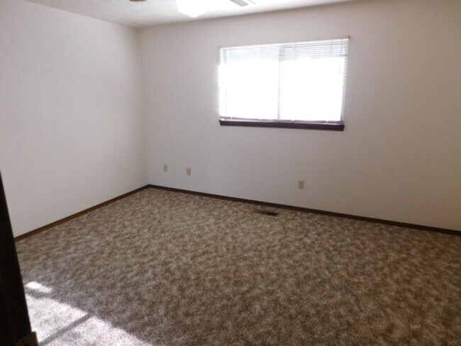 Foto del edificio - 3Bd/1.5Ba Single Story House -  Available ...