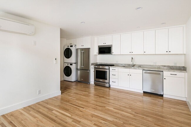 Foto del edificio - 3 Bed / 3 Bath at the Mohawk Residences is Now Available!