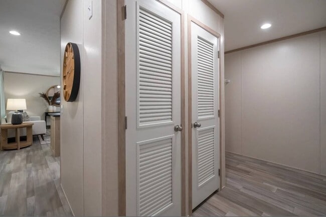 Building Photo - 1303 Sugar Tree Ct