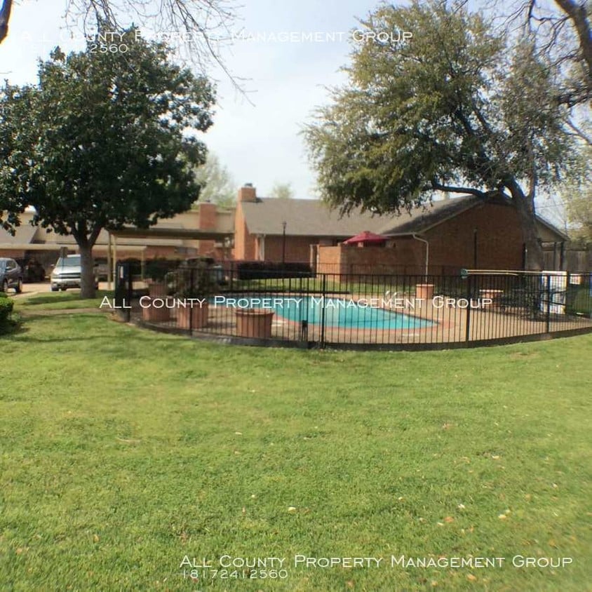 Building Photo - 937 Cedarland Blvd